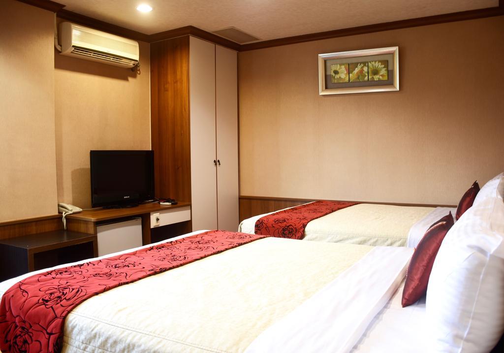 Xiu Shui Hotel 老街-停車-住宿 Yuchi Ngoại thất bức ảnh
