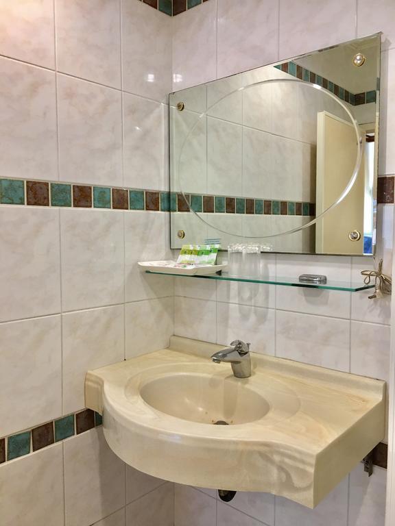 Xiu Shui Hotel 老街-停車-住宿 Yuchi Ngoại thất bức ảnh